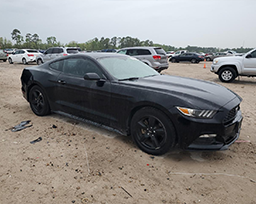 Ford Mustang sprowadzony z USA
