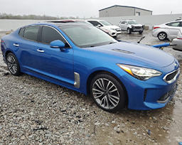 Kia Stinger sprowadzona ze stanów